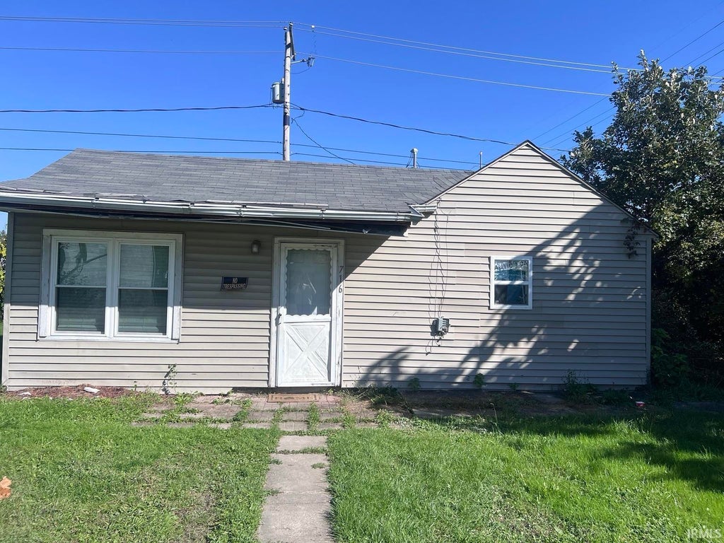 Photo of 716 N 10th Street, Decatur, IN 46733 (MLS # 202642067)
