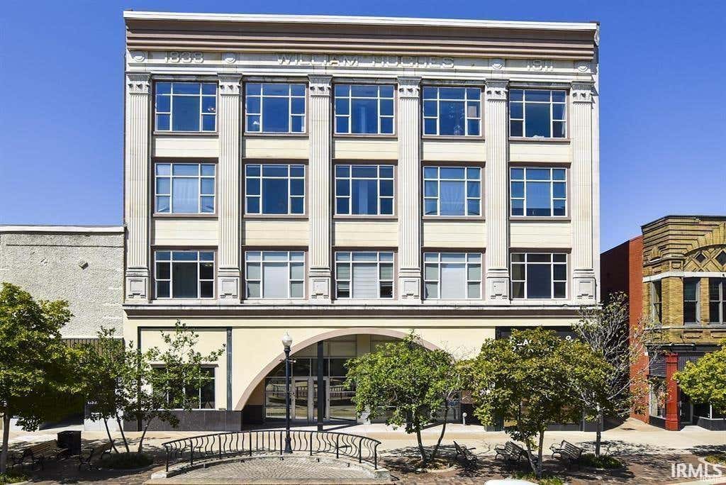 Photo of 508 Main Street #4C, Evansville, IN 47708 (MLS # 202632322)