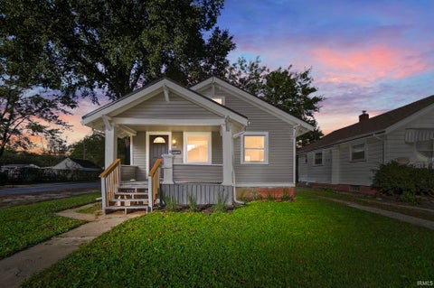 Photo of 4438 Weisser Park Avenue, Fort Wayne, IN 46806 (MLS # 202643558)