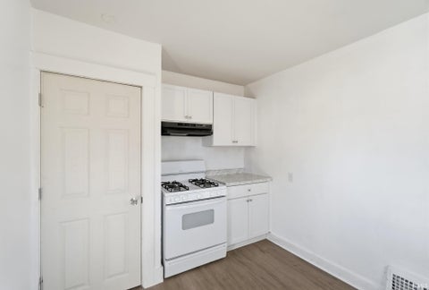 Tiny photo for 4438 Weisser Park Avenue, Fort Wayne, IN 46806 (MLS # 202643558)