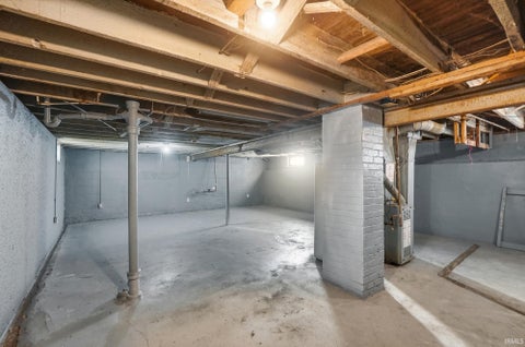 Tiny photo for 4438 Weisser Park Avenue, Fort Wayne, IN 46806 (MLS # 202643558)