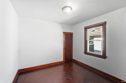 Tiny photo for 4438 Weisser Park Avenue, Fort Wayne, IN 46806 (MLS # 202643558)