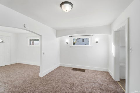 Tiny photo for 4438 Weisser Park Avenue, Fort Wayne, IN 46806 (MLS # 202643558)