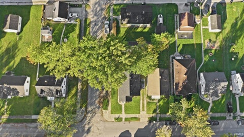 Tiny photo for 4438 Weisser Park Avenue, Fort Wayne, IN 46806 (MLS # 202643558)