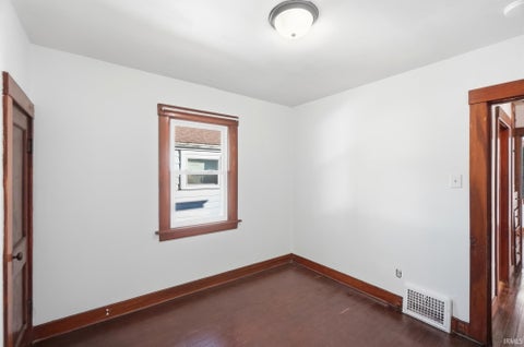 Tiny photo for 4438 Weisser Park Avenue, Fort Wayne, IN 46806 (MLS # 202643558)