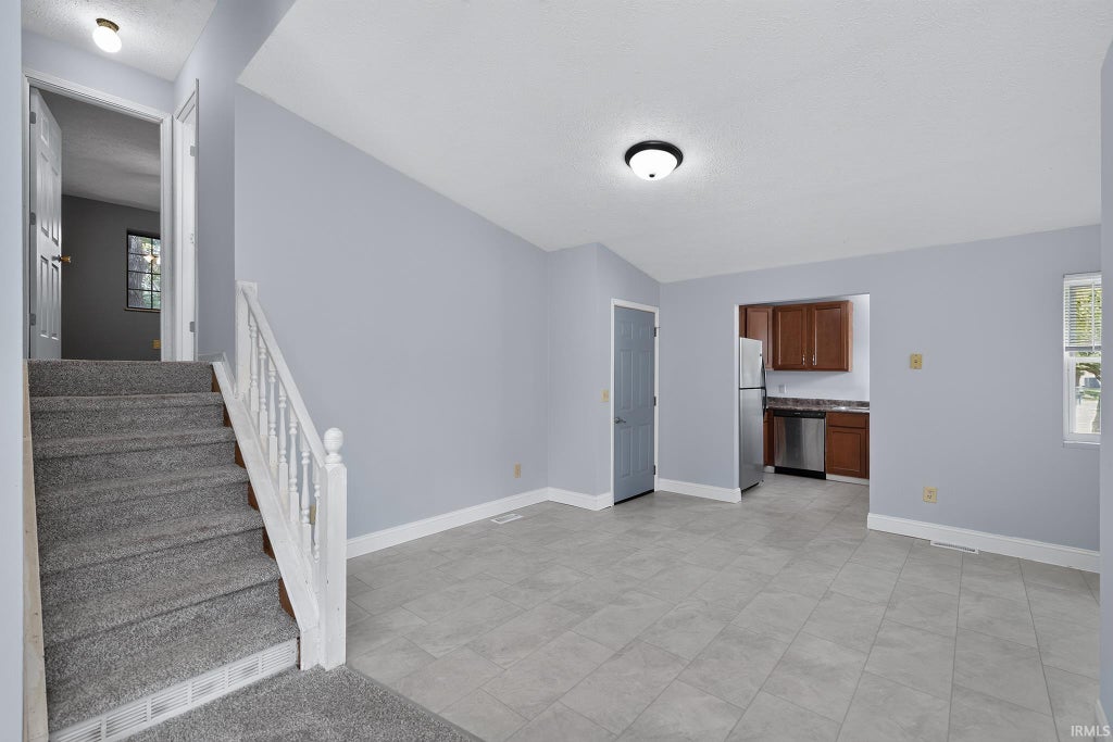 Photo of 3601 Naples Court, Elkhart, IN 46514 (MLS # 202631287)