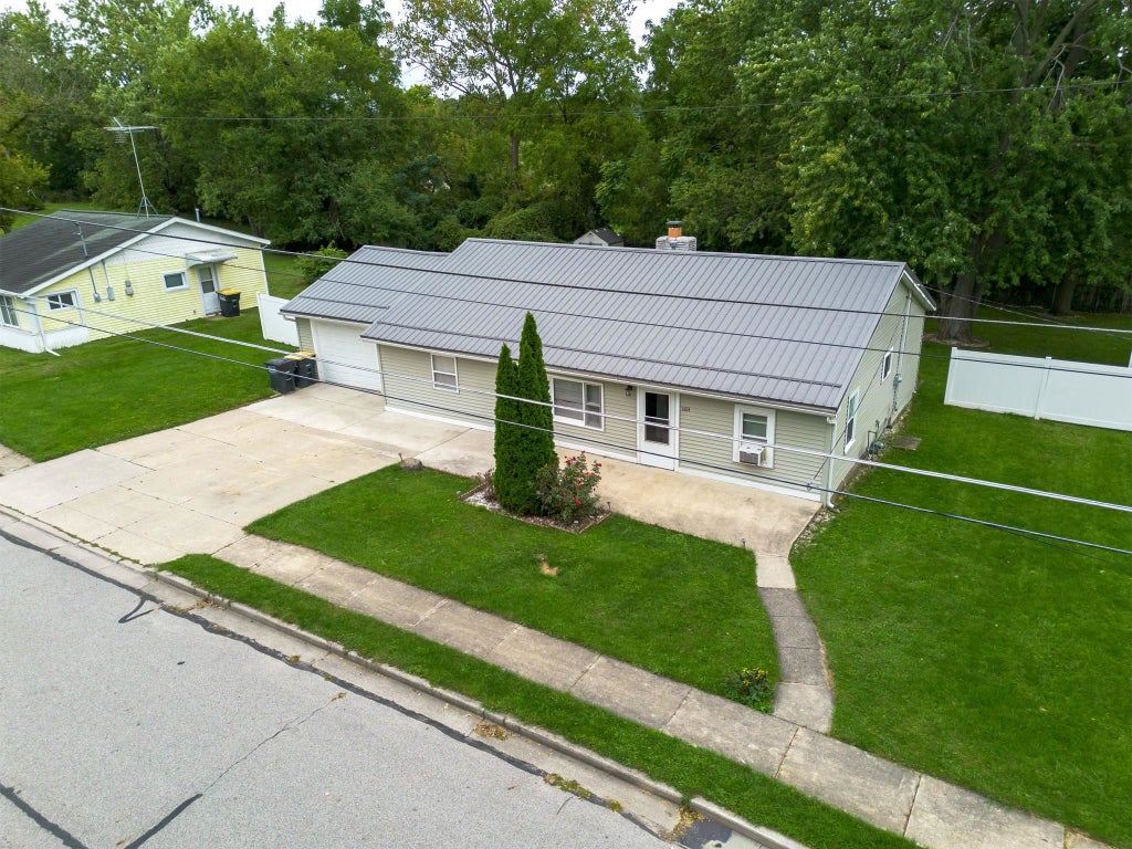 Photo of 1104 Town Street, Kendallville, IN 46755 (MLS # 202639429)
