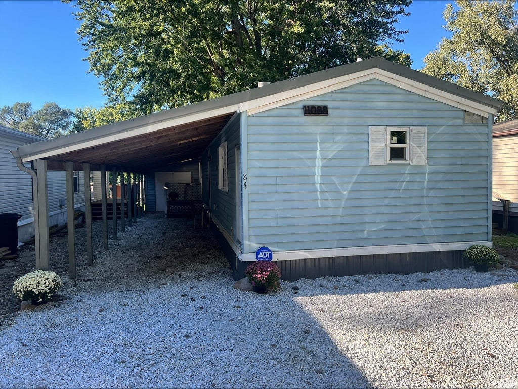 Photo of 11088 N Landing Road #84, Monticello, IN 47960 (MLS # 202640534)