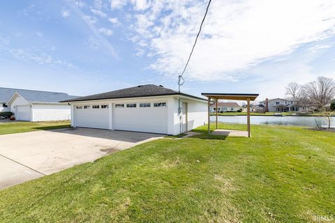 Tiny photo for 51198 Aqua Drive, Elkhart, IN 46514 (MLS # 202609373)