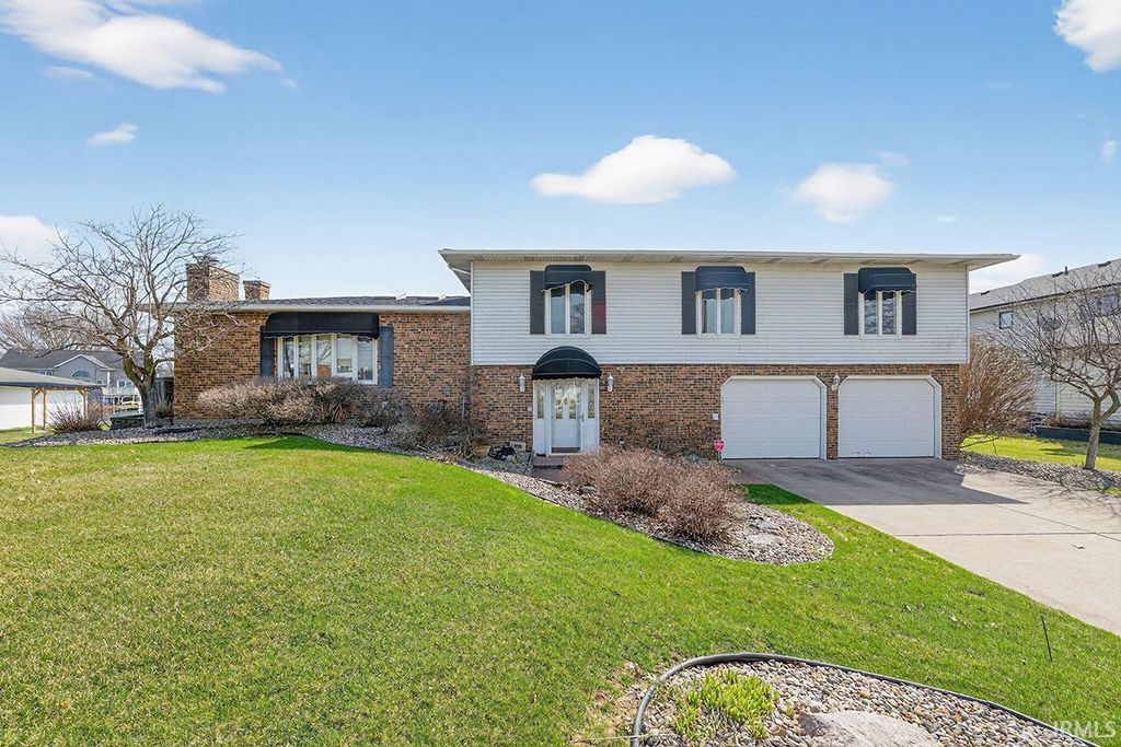 Photo of 51198 Aqua Drive, Elkhart, IN 46514 (MLS # 202609373)