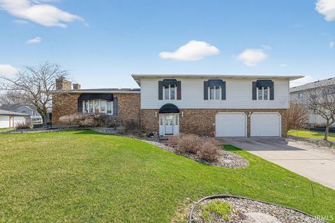 Tiny photo for 51198 Aqua Drive, Elkhart, IN 46514 (MLS # 202609373)