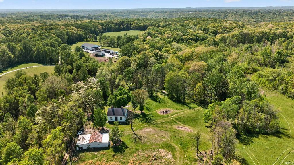 Photo of 595 Sunny Acres Lane, Bedford, IN 47421 (MLS # 202614531)