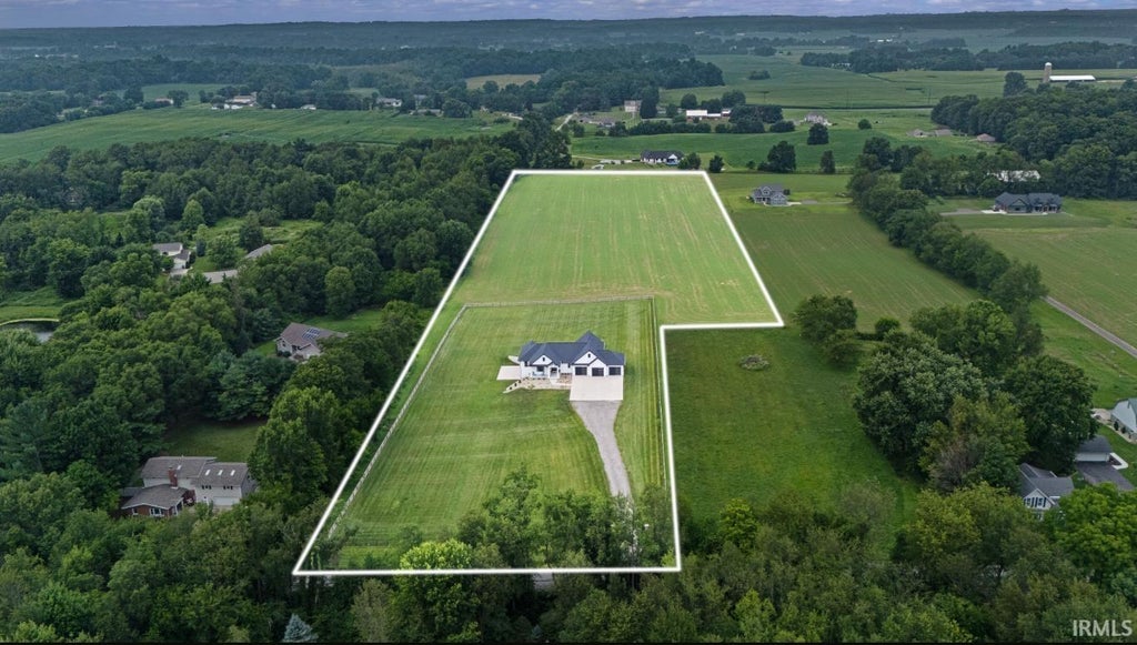 Photo of 18239 County Road 28, Goshen, IN 46528 (MLS # 202630511)