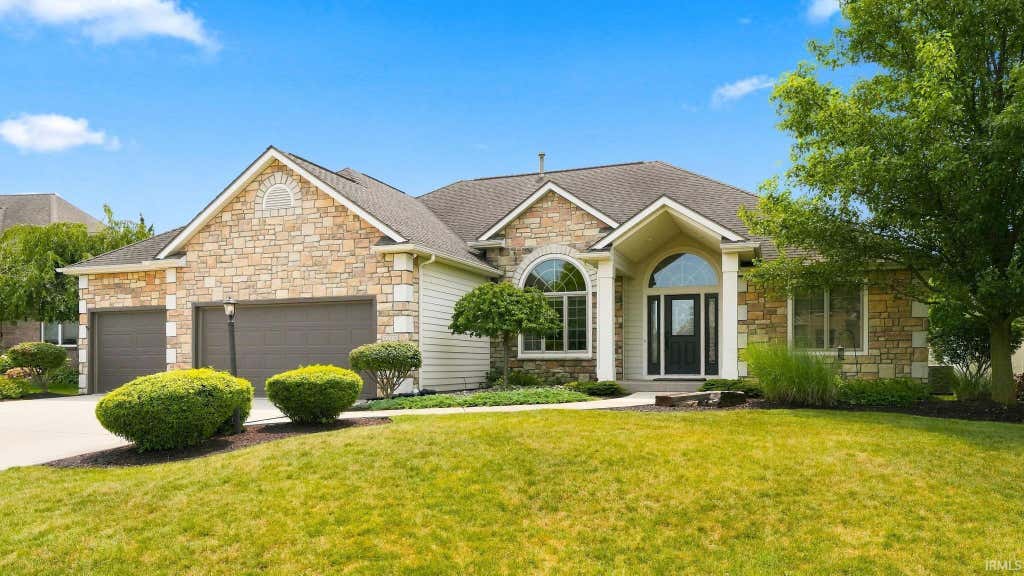 Photo of 5112 Chablis Court, Fort Wayne, IN 46845 (MLS # 202629806)
