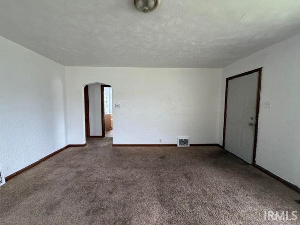Photo of 2702 Prast Boulevard, South Bend, IN 46628 (MLS # 202618678)