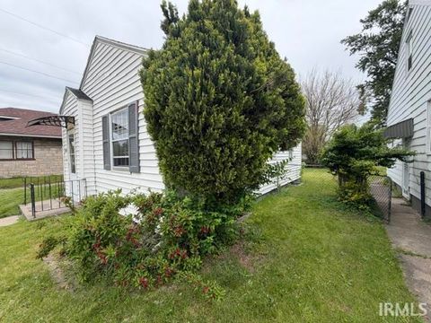 Tiny photo for 2702 Prast Boulevard, South Bend, IN 46628 (MLS # 202618678)