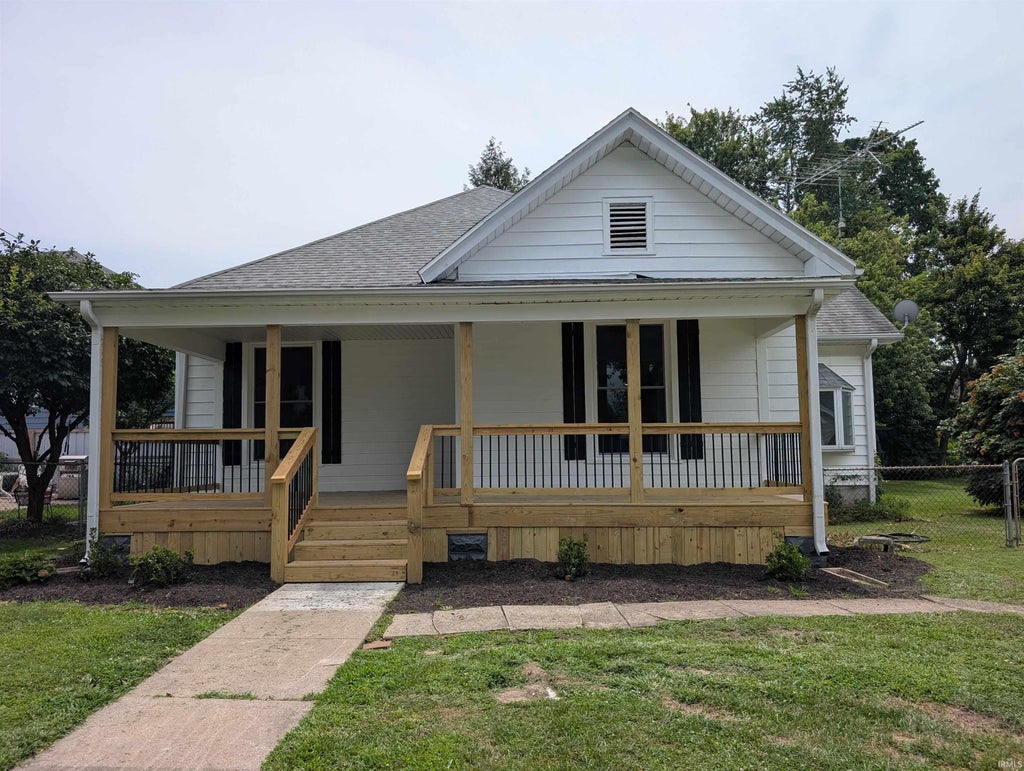 Photo of 9 E Flora Street, Washington, IN 47501 (MLS # 202629156)