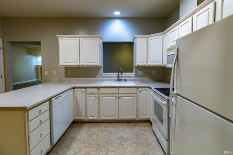 Tiny photo for 2419 N Stonelake Circle, Bloomington, IN 47404 (MLS # 202632902)