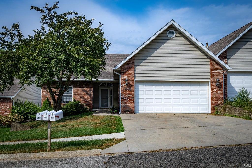 Photo of 2419 N Stonelake Circle, Bloomington, IN 47404 (MLS # 202632902)