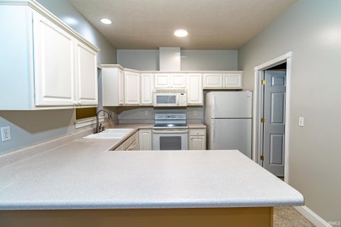 Tiny photo for 2419 N Stonelake Circle, Bloomington, IN 47404 (MLS # 202632902)