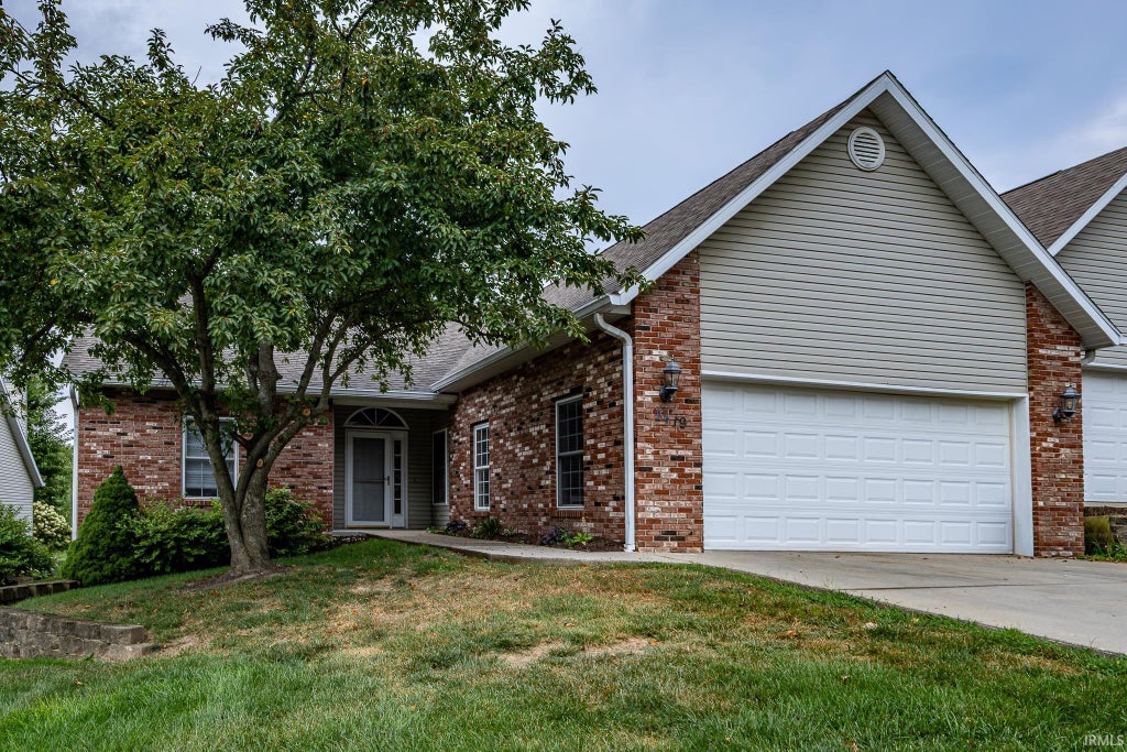 Photo of 2419 N Stonelake Circle, Bloomington, IN 47404 (MLS # 202632902)
