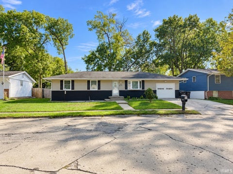 Photo of 2509 Eckman Place, Lafayette, IN 47909 (MLS # 202640244)