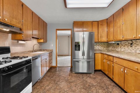 Tiny photo for 1212 Beaumont Drive, Lafayette, IN 47905 (MLS # 202616593)