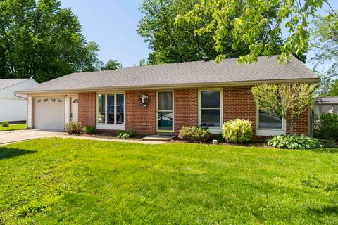 Photo of 1212 Beaumont Drive, Lafayette, IN 47905 (MLS # 202616593)