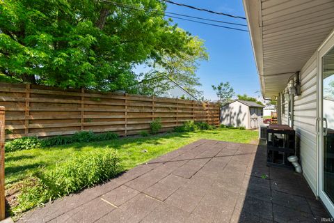 Tiny photo for 1212 Beaumont Drive, Lafayette, IN 47905 (MLS # 202616593)