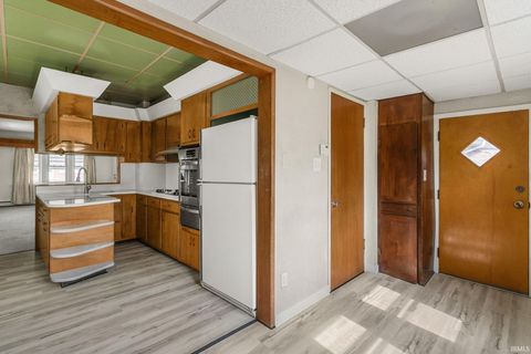 Tiny photo for 2212 Franklin Street, South Bend, IN 46613 (MLS # 202622456)