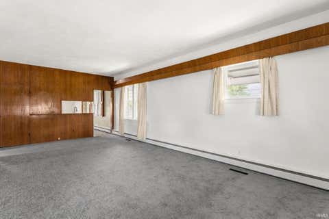 Tiny photo for 2212 Franklin Street, South Bend, IN 46613 (MLS # 202622456)