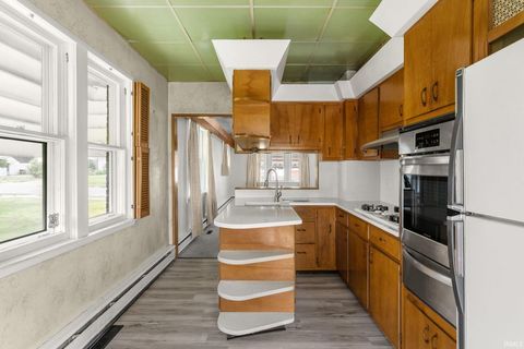 Tiny photo for 2212 Franklin Street, South Bend, IN 46613 (MLS # 202622456)