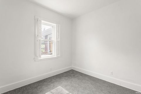 Tiny photo for 2212 Franklin Street, South Bend, IN 46613 (MLS # 202622456)