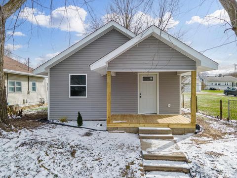 Tiny photo for 913 W Virginia Avenue, Kokomo, IN 46902 (MLS # 202608848)