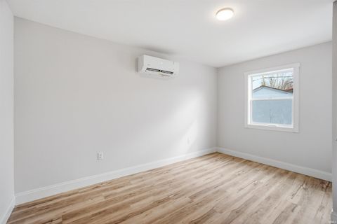 Tiny photo for 913 W Virginia Avenue, Kokomo, IN 46902 (MLS # 202608848)