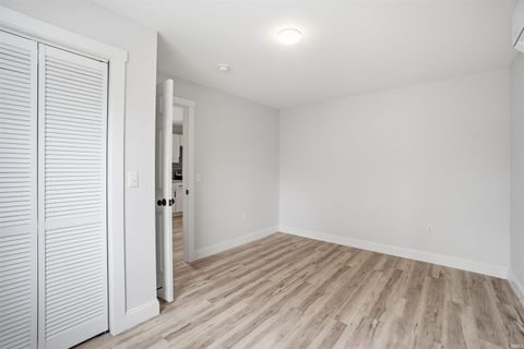 Tiny photo for 913 W Virginia Avenue, Kokomo, IN 46902 (MLS # 202608848)