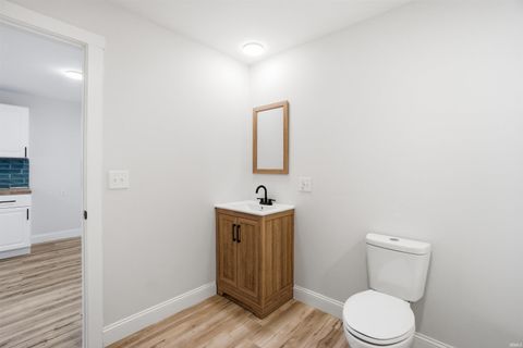 Tiny photo for 913 W Virginia Avenue, Kokomo, IN 46902 (MLS # 202608848)