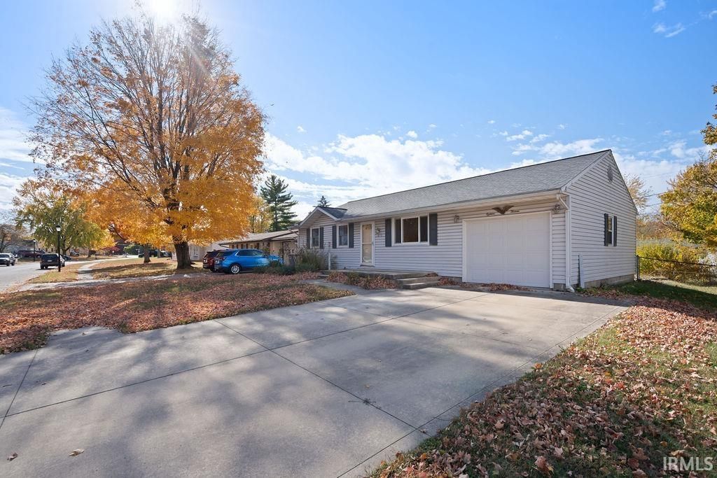 Photo of 1813 ELVA Drive, Kokomo, IN 46902 (MLS # 202544898)