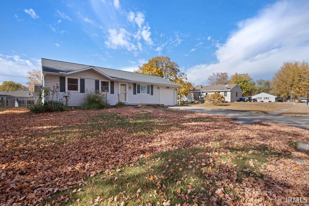 Photo of 1813 ELVA Drive, Kokomo, IN 46902 (MLS # 202544898)