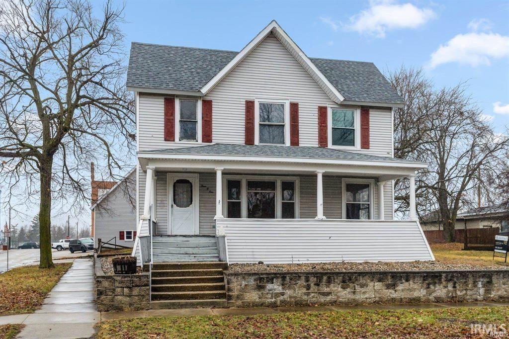 Photo of 301 E MITCHELL Street, Kendallville, IN 46755 (MLS # 202546399)