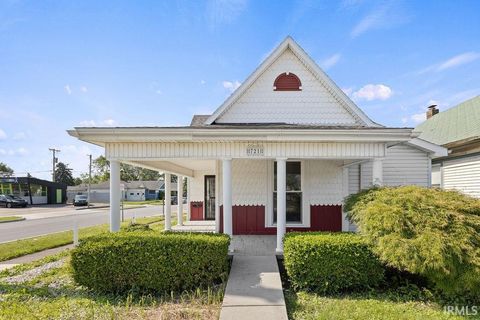 Photo of 721 E MARKLAND Avenue, Kokomo, IN 46902 (MLS # 202549794)