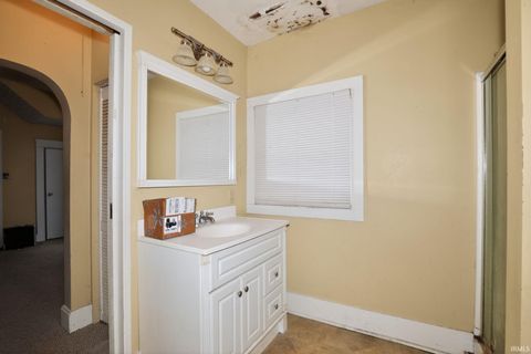 Tiny photo for 468 E 5th Street, Peru, IN 46970 (MLS # 202605298)