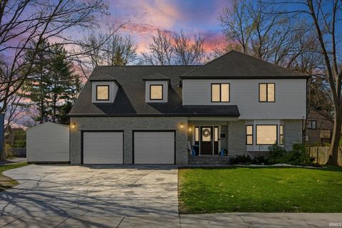 Photo of 907 Rochester Street, Lafayette, IN 47905 (MLS # 202613065)