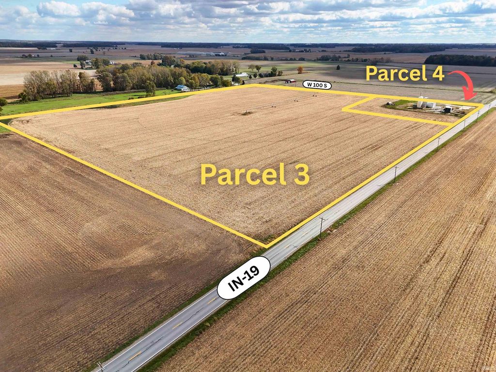 Photo of 10396 W 100 S, Bourbon, IN 46504 (MLS # 202543969)