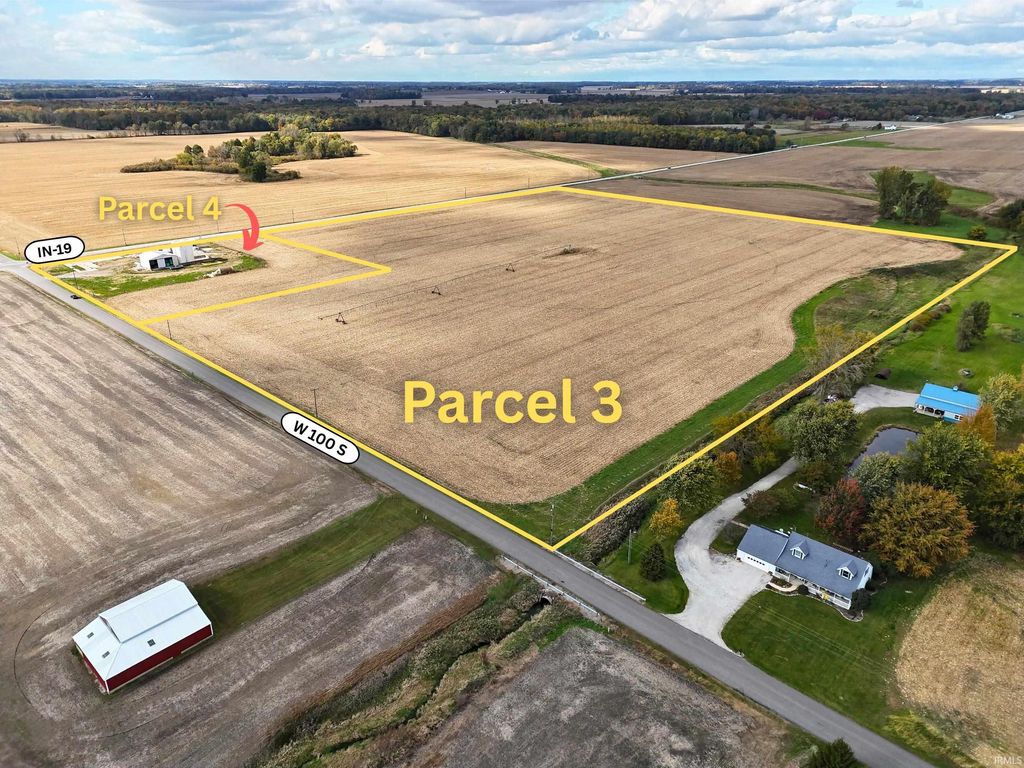 Photo of 10396 W 100 S, Bourbon, IN 46504 (MLS # 202543969)