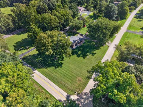 Tiny photo for 2324 E Tamoshanter Road, Peru, IN 46970 (MLS # 202635108)
