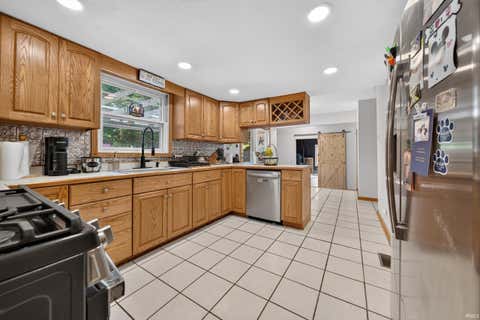 Tiny photo for 2324 E Tamoshanter Road, Peru, IN 46970 (MLS # 202635108)