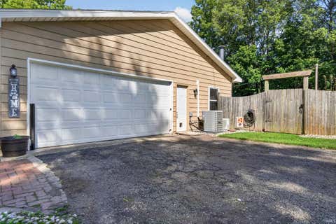 Tiny photo for 2324 E Tamoshanter Road, Peru, IN 46970 (MLS # 202635108)