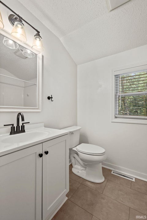 Tiny photo for 7220 Studevent Road, Nashville, IN 47448 (MLS # 202636975)