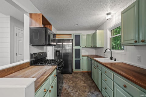 Tiny photo for 7220 Studevent Road, Nashville, IN 47448 (MLS # 202636975)